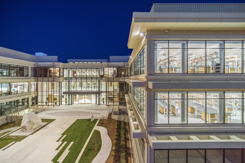 UCLA Doheny Eye Institute 